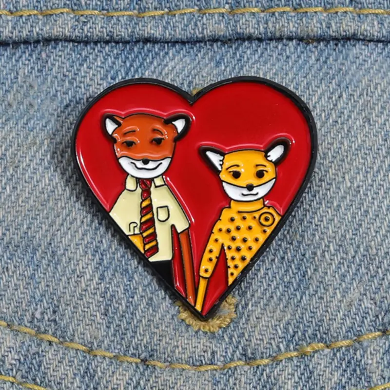 1 Piece Unisex Cute Cartoon Fox & Heart Love Design Brooch, Novelty Badge Brooch, Fashionable Clothes Accessories for Daily & Party Decoration, Fashion Accessory, Alloy Brooch Pin Clip