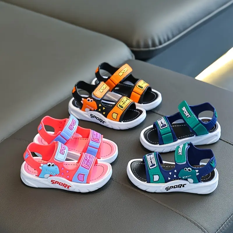 New Children's Sandals Boys and Girls Fashion Versatile Home Sandals Kids Beach Soft Sole Wear-resistant Slippers