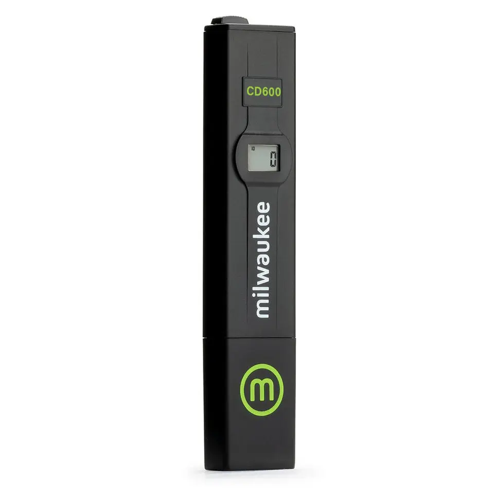 Milwaukee CD600 TDS Pen, 0 to 1990 uS/cm for Aquariums and Horticulture