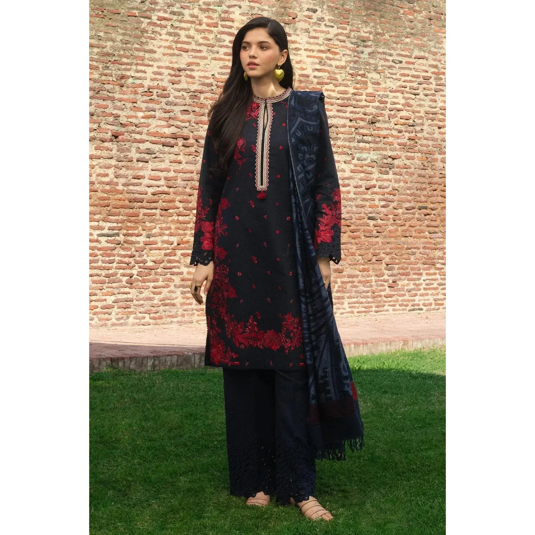 Zara Shahjahan - D2 Darya