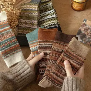 5 Pairs Vintage-Inspired Ethnic Pattern Women'S Crew Socks, Polyester 95% Spandex 5%, Knitted, Comfortable Warm Mid-Calf Length, Machine WashableGift