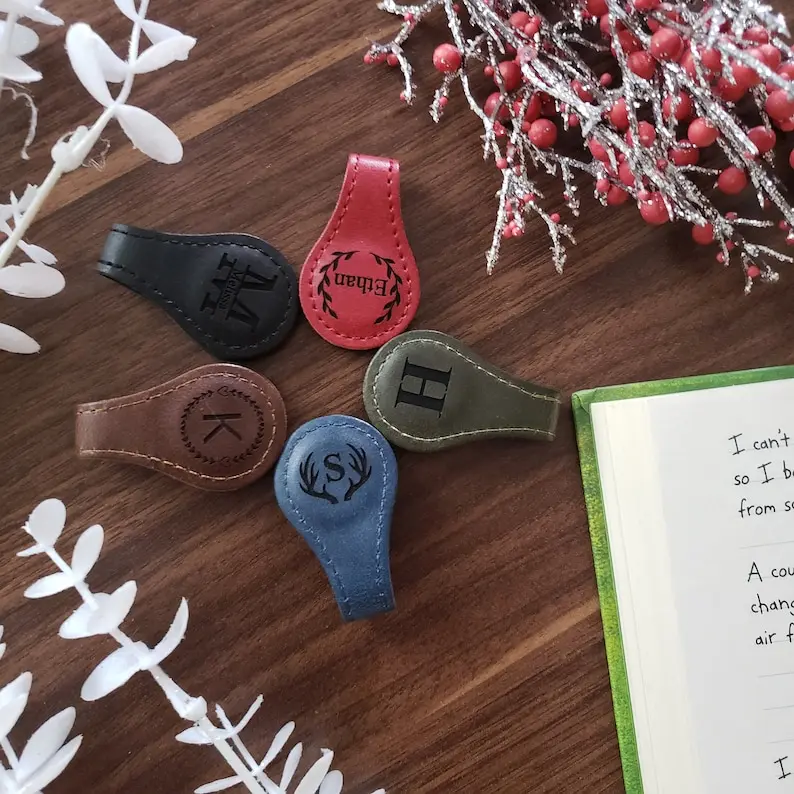 Personalized Leather Bookmark, Leather Magnetic Bookmark, Custom Leather Book Mark, Engraved Initials,Names, Gift for Him, Gift for Her