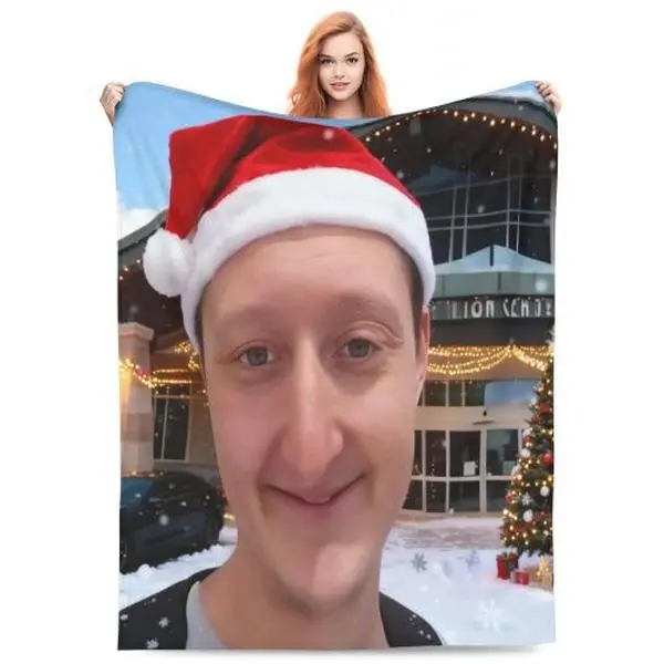 Daniel Larson selfie Throw Blanket Polar blanket Extra Large Throw Blanket sofa Furry Blanket blankets for beds  throw blanketFather's Day, Thanksgiving, Christmas Children's Day, holiday gifts for children and family