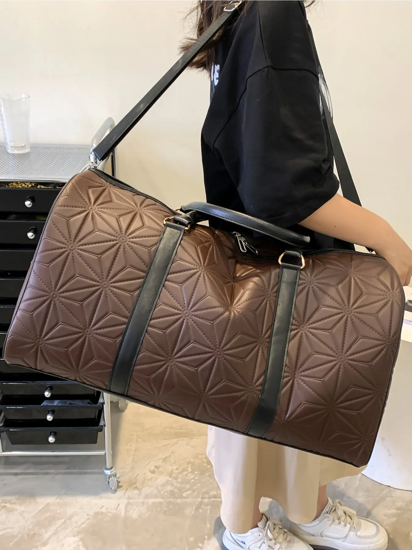 Large Capacity Handheld Travel Bag for Men, Business Trip Sports Gym Backpack, Crossbody Short Trip Luggage Bag