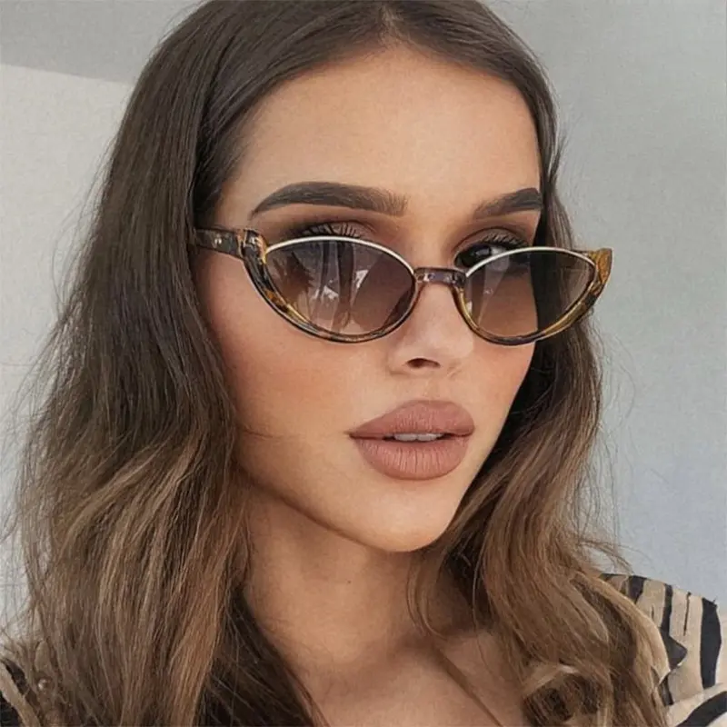 Unisex Vintage Tortoiseshell Cat Eye Cool Sunglasses - Lightweight Plastic Frame, Resin-Tinted Lenses, Stylish Shades with Boho Beach Energy & Beach-Day Chic, for Casual Sports & Everyday Outdoor Use, One Size