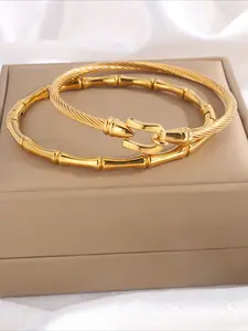 2 piece light luxury elegant stainless steel horseshoe bracelet set; classic style; enduring; suitable for daily wear; holiday gift; Twisted Chain Bracelet