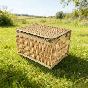 High - value portable lunch box bag with large capacity, multi - functional storage bag. It can be used for commuting, picnics, work, and daily life, and is suitable for all seasons