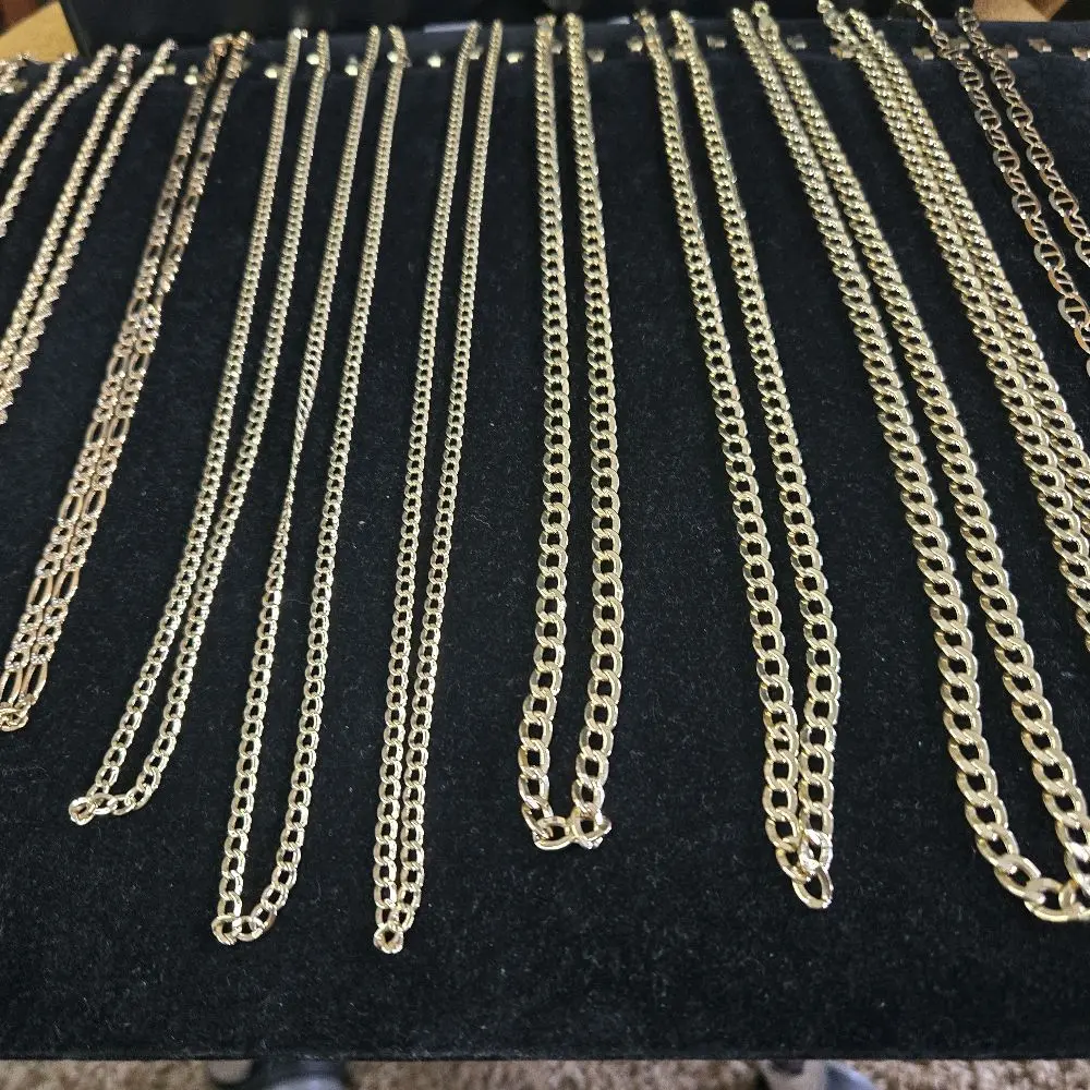 Gold chains Gold chains