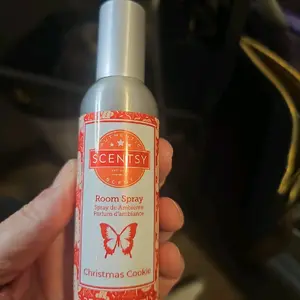 Room Spray - Refreshing Aromatherapy Mist for a Relaxing Atmosphere