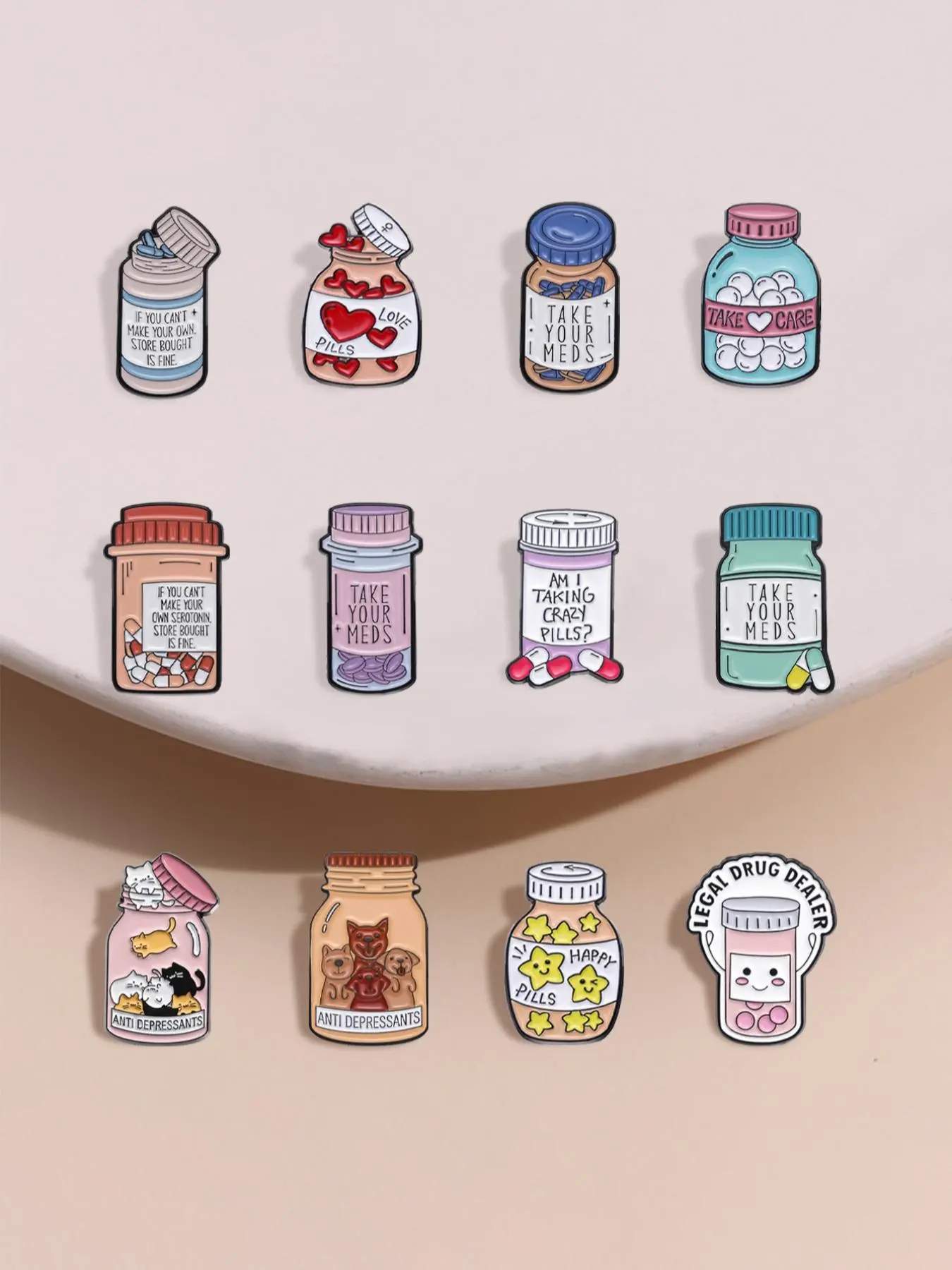 Cartoon Pill Bottle Design Brooch, Cute Pill Bottle Brooch, Fashion Accessories for Women & Men, Trendy All-match & Exquisite Brooch for Birthday Gift, Lapel Brooch, Clip, Drop Set Pins, Alloy Brooch Pin