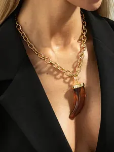 Street Style Exaggerated Amber Tooth Pendant Necklace - Bohemian Chunky Chain Bold Statement Accessory For Women Gift Ready