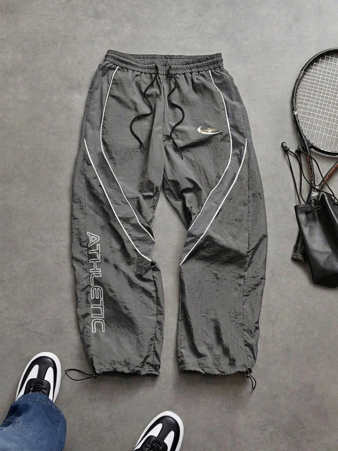 Men's Sporty Casual Long Pants, Athleisure Style Bottoms, 100% Polyester, Colorblock Curved Lines, Quick-Dry Breathable, Elastic Drawstring Waist + Cuffed, Loose Fit Street Style Joggers, Casual Athletic Jogging