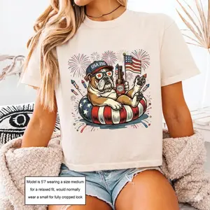 Comfort Colors Boxy Tee Patriotic Bulldog Graphic Tee Cropped Shirt Womens USA Dog T-Shirt 4th of July Shirt Dog Lover Gift Vintage Cute Tee