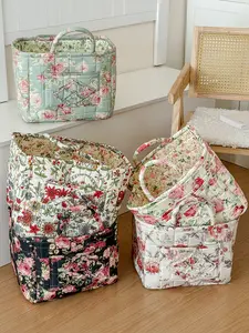 Large-capacity quilted tote storage bag/basket for clothes and miscellaneous items; handheld carry and foldable design; retro classic ditsy floral pattern; lightweight, thickened, drop-resistant—ideal for home and travel