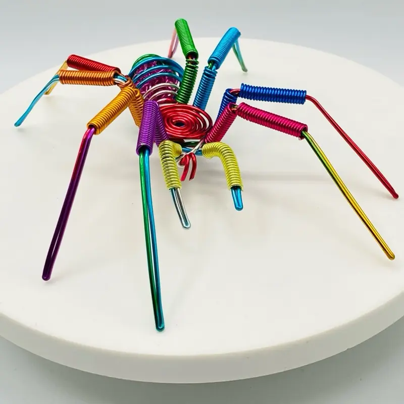 Rainbow Tarantula Wire Sculpture – Handmade Aluminum Spider Art – Colorful Gothic Home Decor – Unique Gift for Insect Lovers