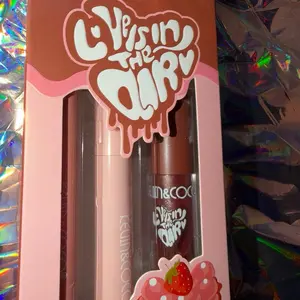 Hot Chocolate 3pcs/Set Lip Cosmetic Kit - Matte Lip Liner + Matte Natural Lip Glaze + Moisturizing Tinted Lip Oil, Long-Lasting & Easy to Apply& Lip Liner and Lip Glaze, Not Easy to Fade, Easily gloss Create Stunning Lip Makeup lipgloss Lip Kit zodia clip