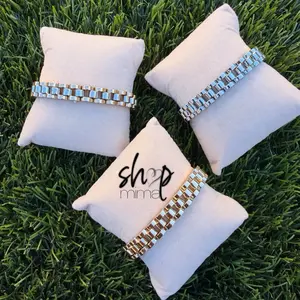 Street Style Chunky Bracelet Thin - Gold Tone Rhinestone Accents for Everyday Wear