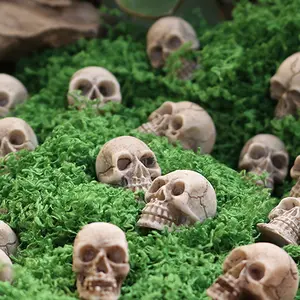 40pcs Mini Skull Sculptures, Outdoor Small Skull Statues, Indoor and Outdoor Plant Decor, Halloween Party Atmosphere Decoration, Garden Decor