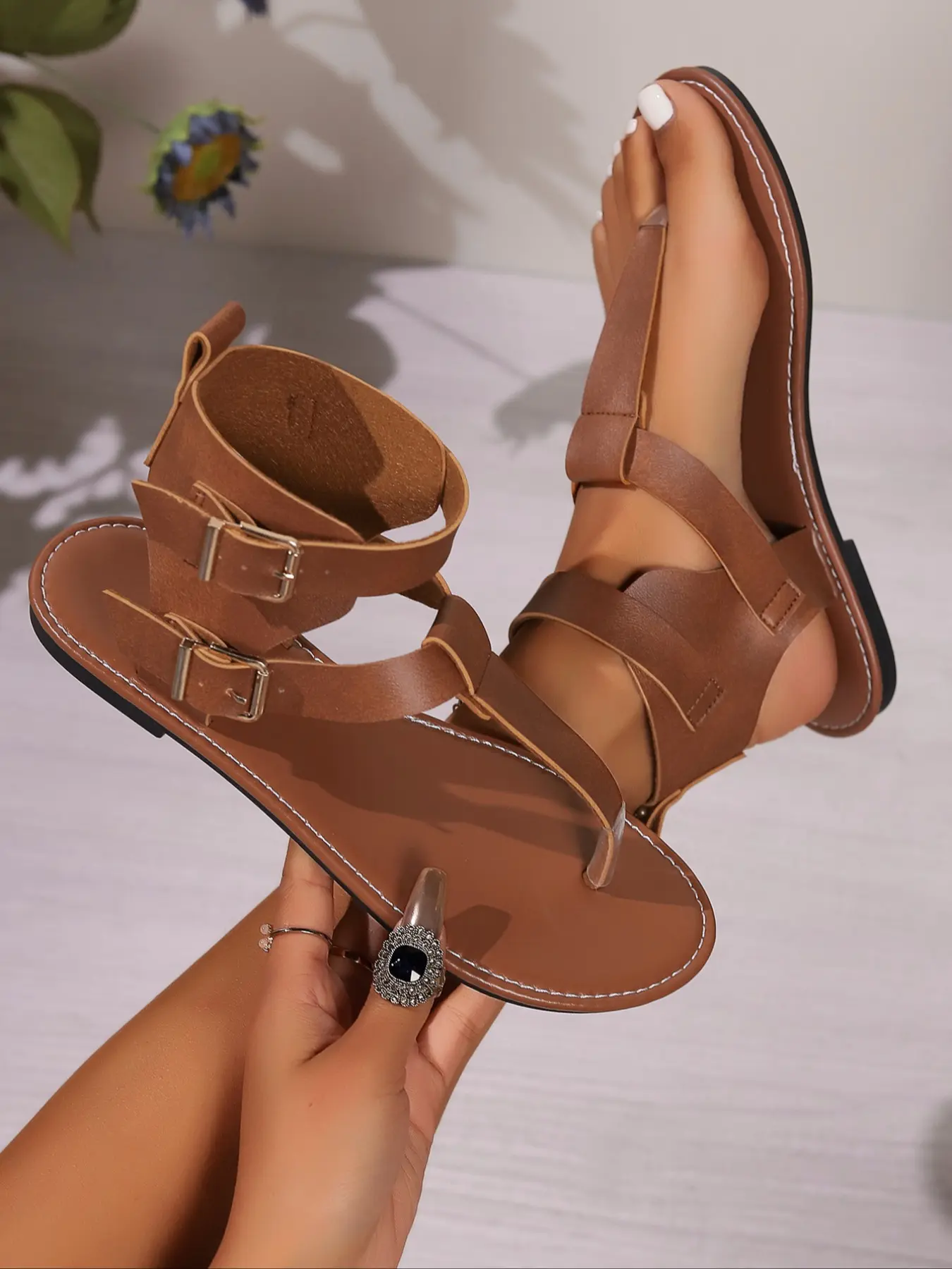 Women's Roman Style Flip Flops, Beach Vacation & Daily Wear, Fashionable PU Leather Flat Heel Sandals, Comfortable Summer Shoes, Gladiator Strappy Sandals, Flat Slides Sandals, Casual Beach Shoes