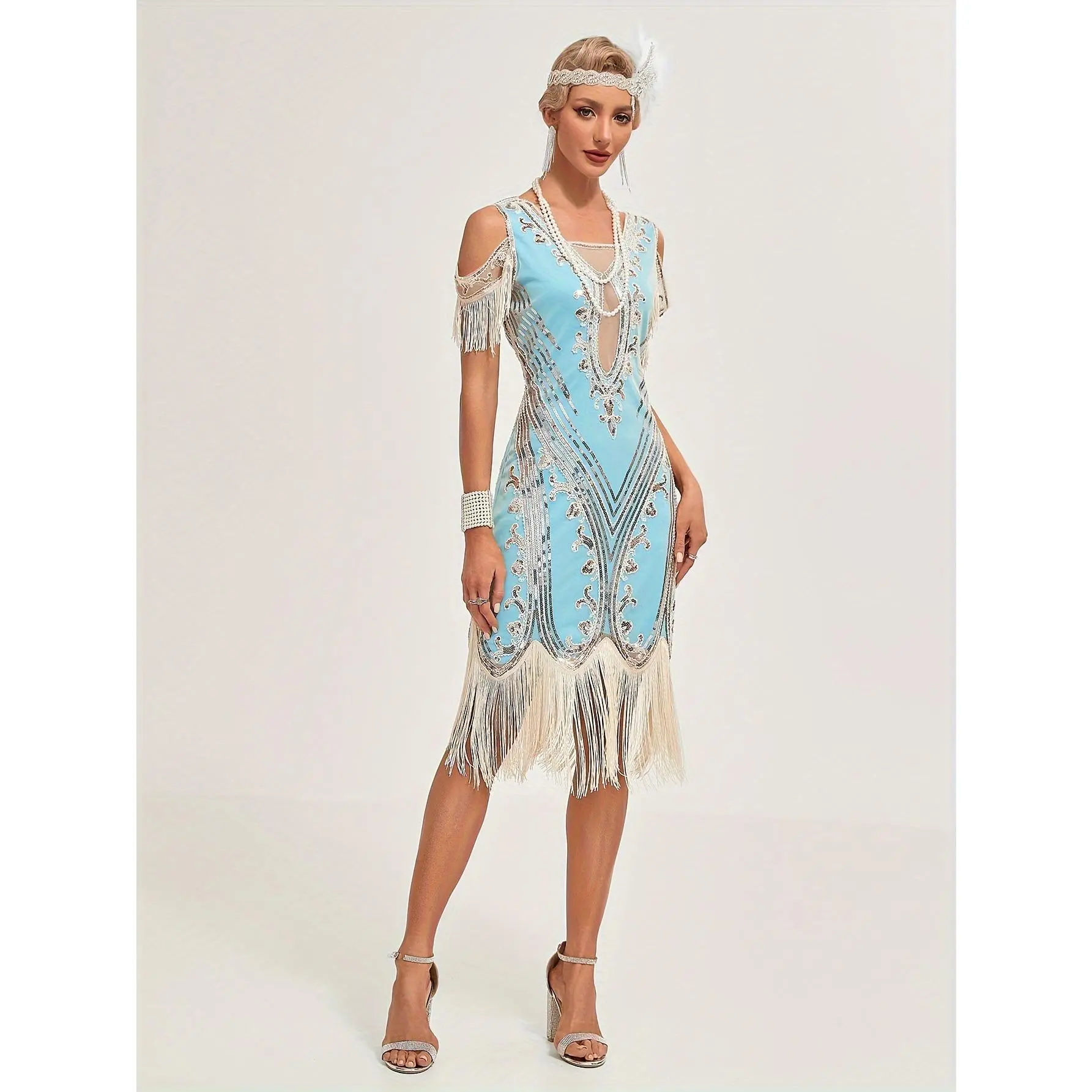 Women's Sequin Flapper Dress, 1920s Style Gown with Tassels for Roaring Twenties Parties, Slim-fitting Knee Length, All Seasons, Polyester, Vintage, V-Neck, Sequined Tassel, Fitted Cut