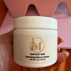 Hydrating water Cream