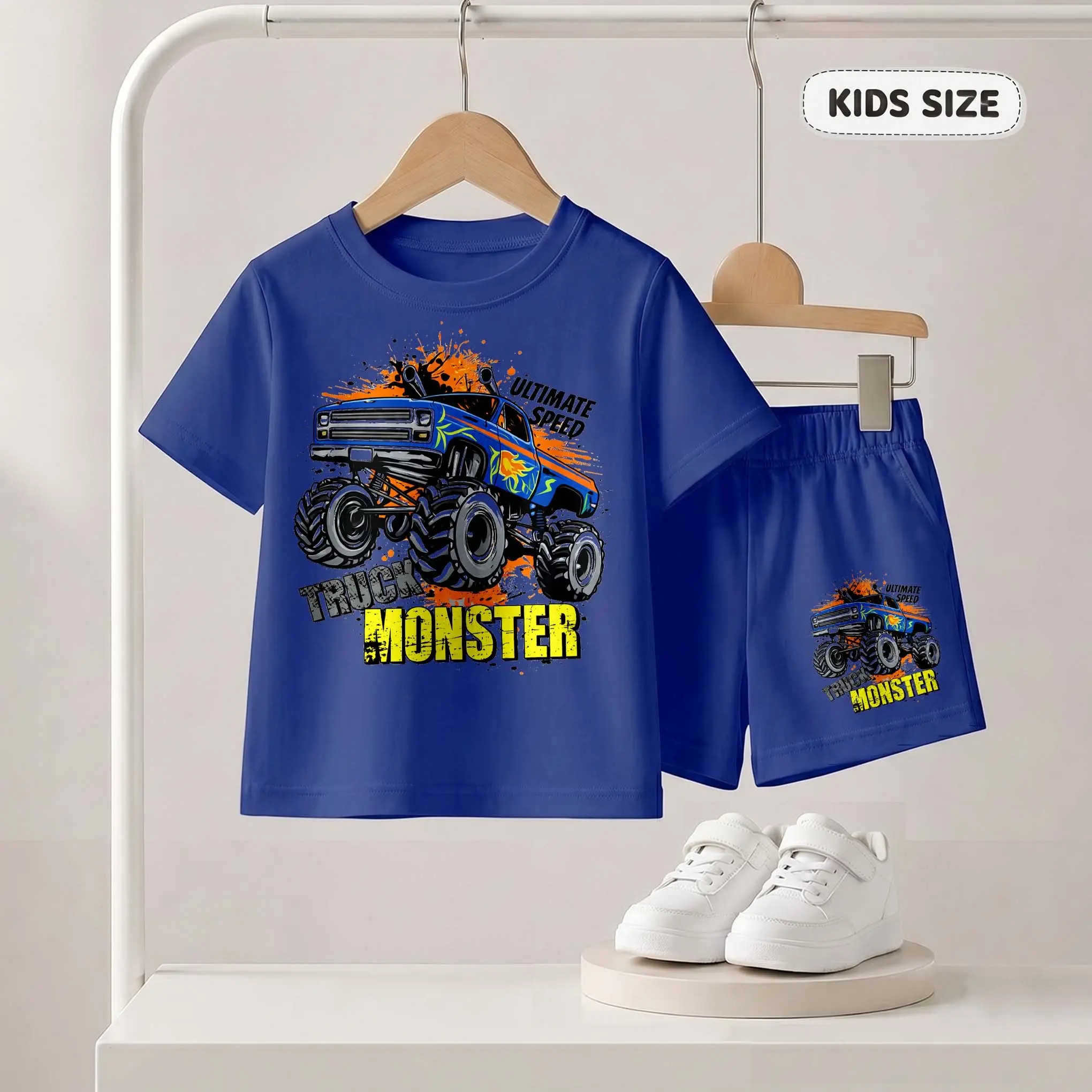 Children's Car Print Short-Sleeve T-Shirt And Shorts Set—Casual Summer Kids' Clothing. This Round-Neck Outfit Combination Is Perfect For Everyday Wear And Outdoor Play.