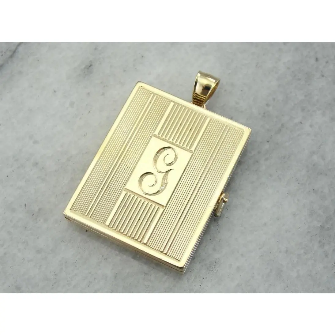 Vintage G Monogram Locket with Art Deco Styling