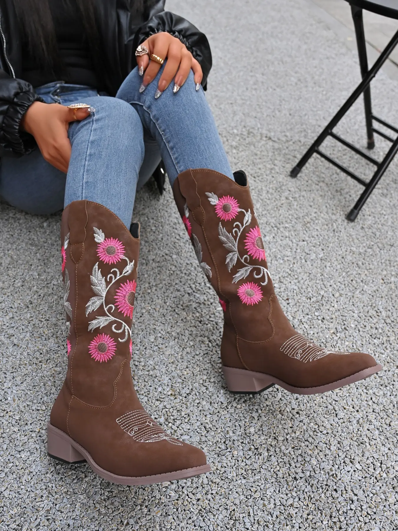 Women's Retro Western Boots, Sunflower Embroidery Mid-Calf Pointed Toe Heeled Shoes, Perfect for Parties, Music Festivals, Daily Wear