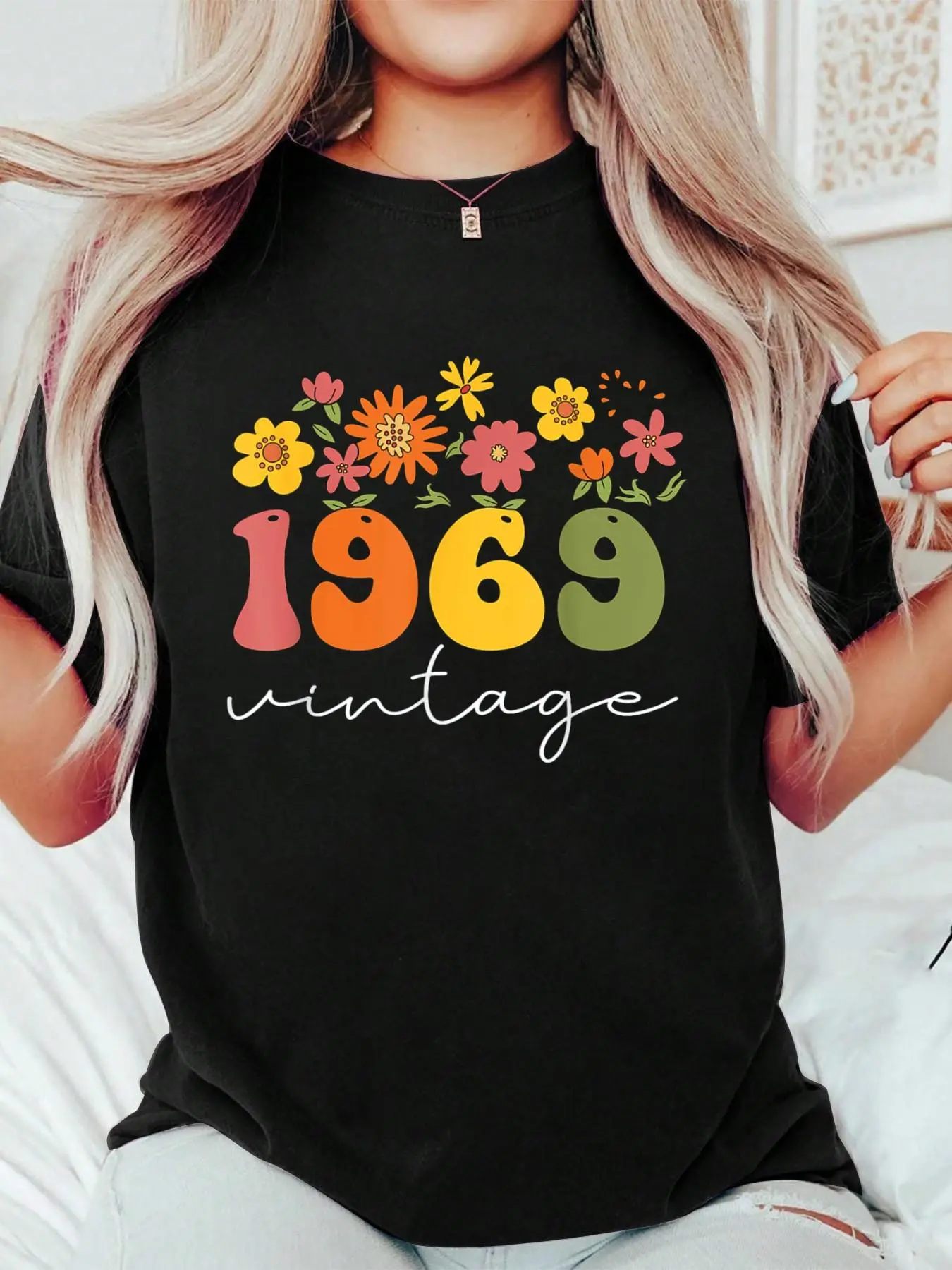 Women's 1969 54th Birthday Casual Floral Wildflowers Graphic T-Shirt - Loose Fit, 100% Cotton, Short Sleeve, Round Neck, Vintage Tops, All Seasons, Do Not Bleach