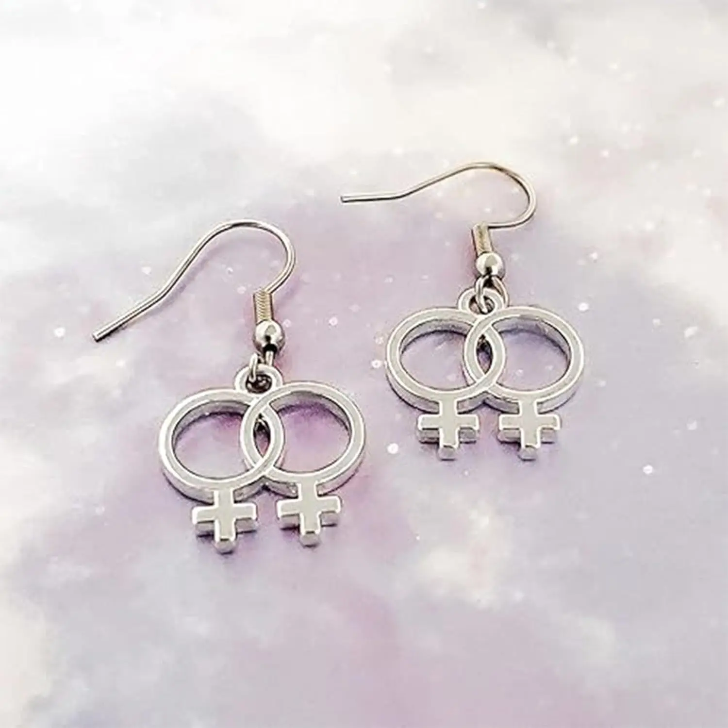Women's Colorful Rainbow Star Drop Earrings - Symbolic LGBTQ Lesbian Earrings for Celebrating Love and Diversity, Casual Pride Month Statement Piece, Chic