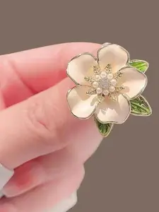 Elegant Dripping Oil Gardenia Design Brooch, Fashionable Jewelry for Women & Men for Party, Daily Clothing Decor, Trendy All-match & Exquisite Brooch for Birthday Gift, Flower Brooch Pin, Fashion Accessory