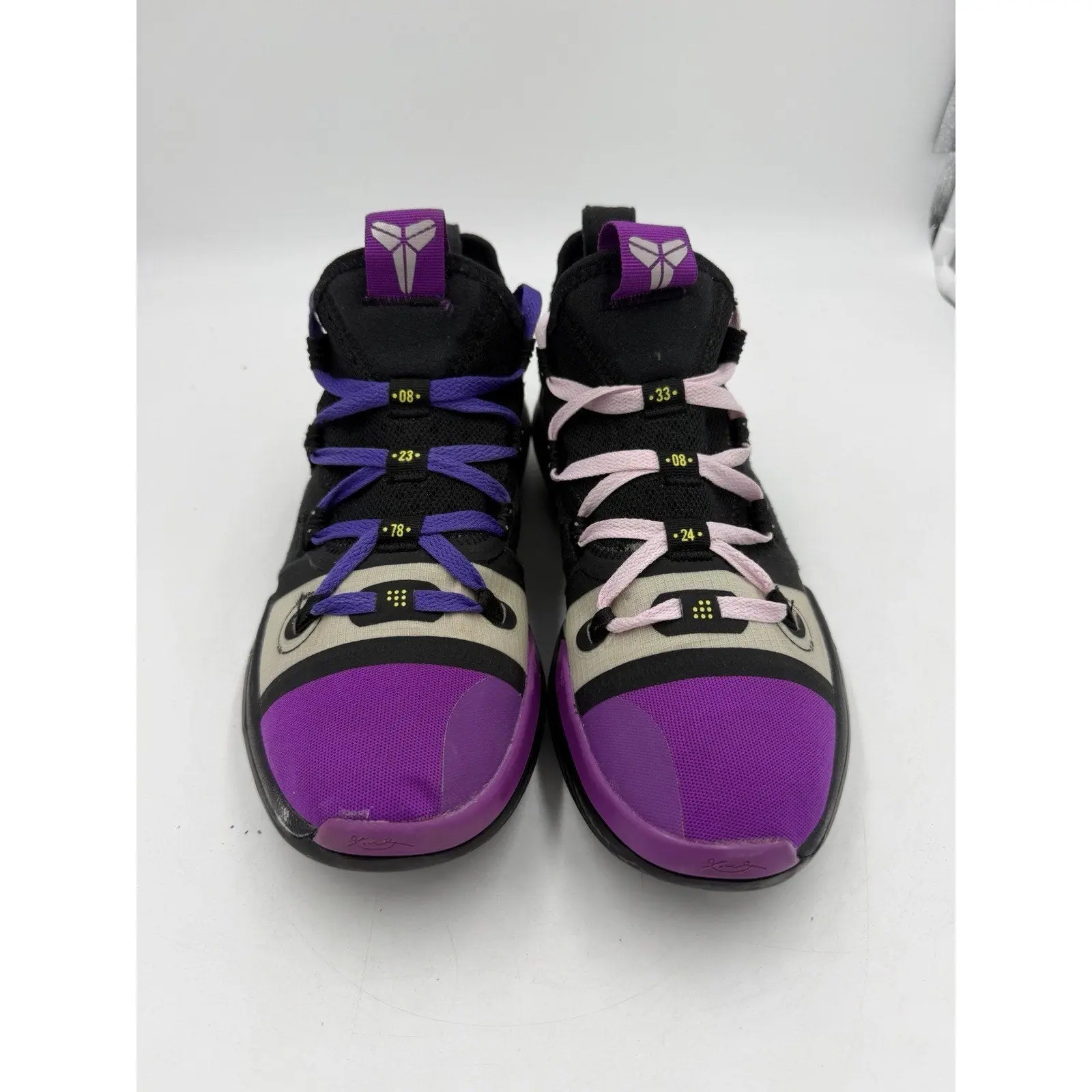 Pre-Owned Size 8.5 Nike Kobe A.D. 2018 Lakers Away Sneakers - Synthetic Build, Stylish Design, High Performance Footwear