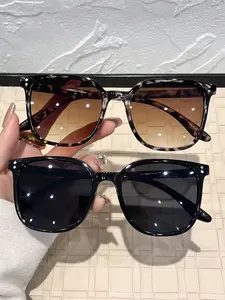 Classic Casual Women's Sunglasses, Sun Protective Sunglasses, Perfect for Driving and Beach Vacations, Stylish and Comfortable Eyewear for Everyday Use, Trendy Casual Sunglasses