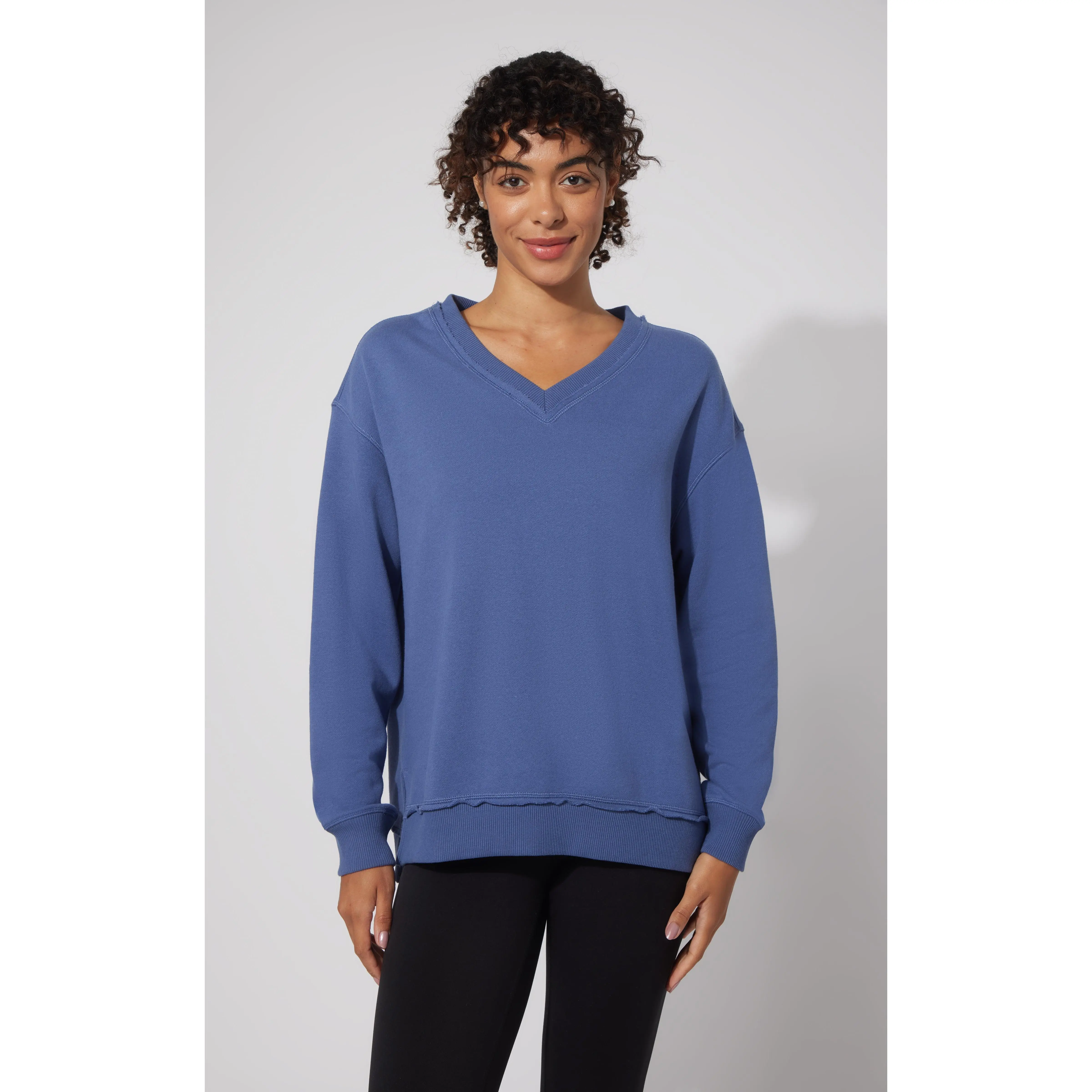 Loop Terry V-Neck Oversized Pullover