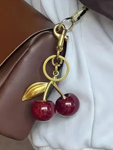 Large Cherry Crystal Pendant Keychain, Stylish Keychain, Shiny Resin and Metal Accessories, Unisex Keyring, Wallet and Bag Decoration