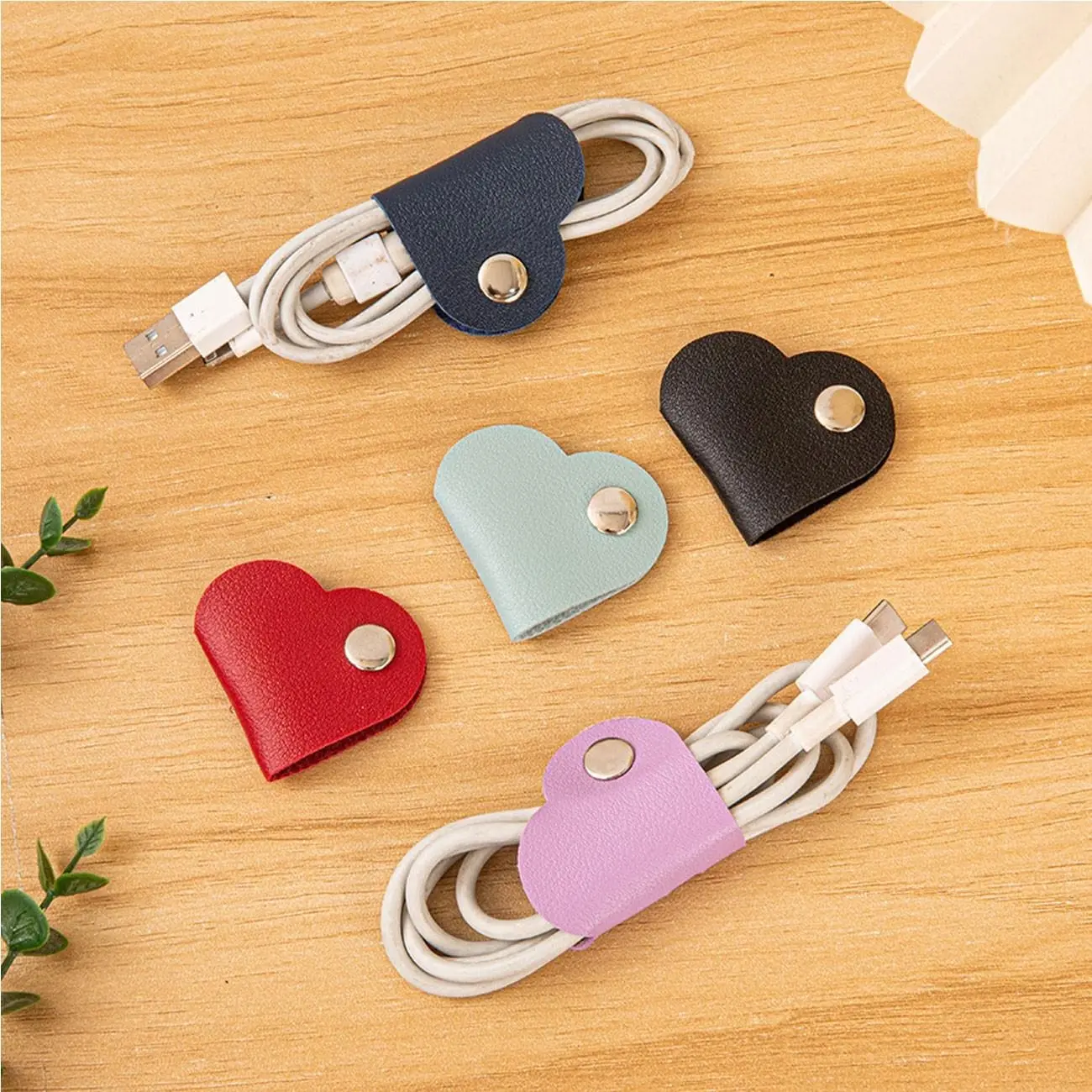 6pcs Vibrant Heart-Shaped Leather Cord Organizer Set - Manage Earphones & Headphones Cables with Ease, Non-Battery Cable Management Clips, Multi-Color Cord Keeper for Men & Women, Perfect for Travel and Daily Use(random color)