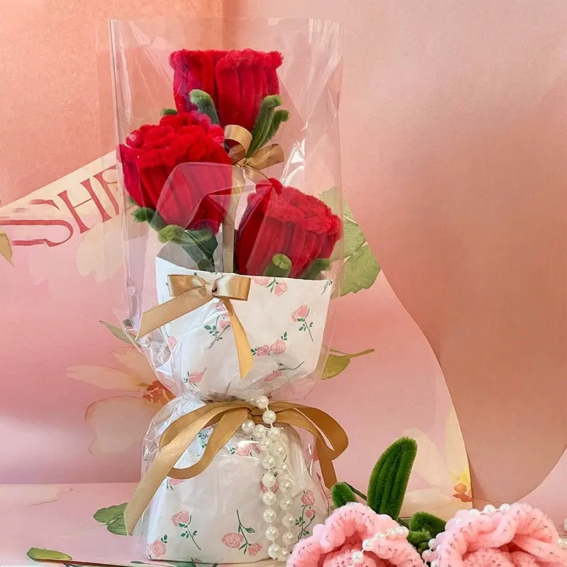6Pcs Handmade Crochet Heart Bouquet, Artificial Flowers, Yarn Handmade Love Flowers with Green Rhizomes, Perfect for Valentine's Day, Mother's Day, Graduation, Thanksgiving, Birthday Gifts and Special Occasion Gifts