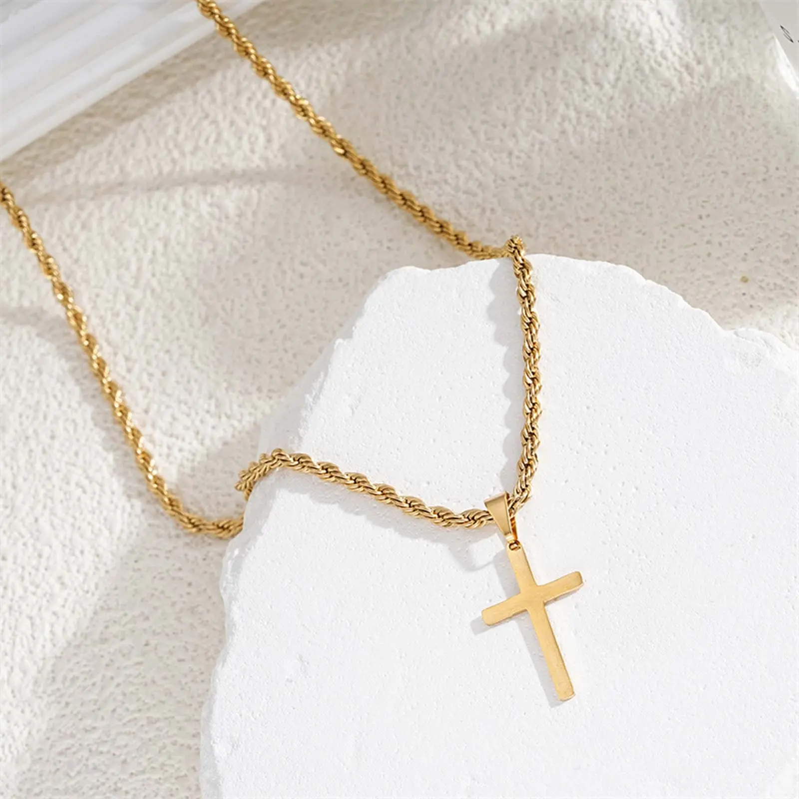 [Aileen New Product] Cross-Shaped Crucifix Titanium Steel Necklace, High-Grade Twisted Gold Statement Chain, Adjustable Length Double-Layered Couple Hip-Hop Jewelry, Artificial Gemstone Pendant Necklace, Adjustable Length Necklace