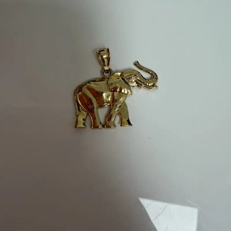 10k elefant charm 10k elefant charm