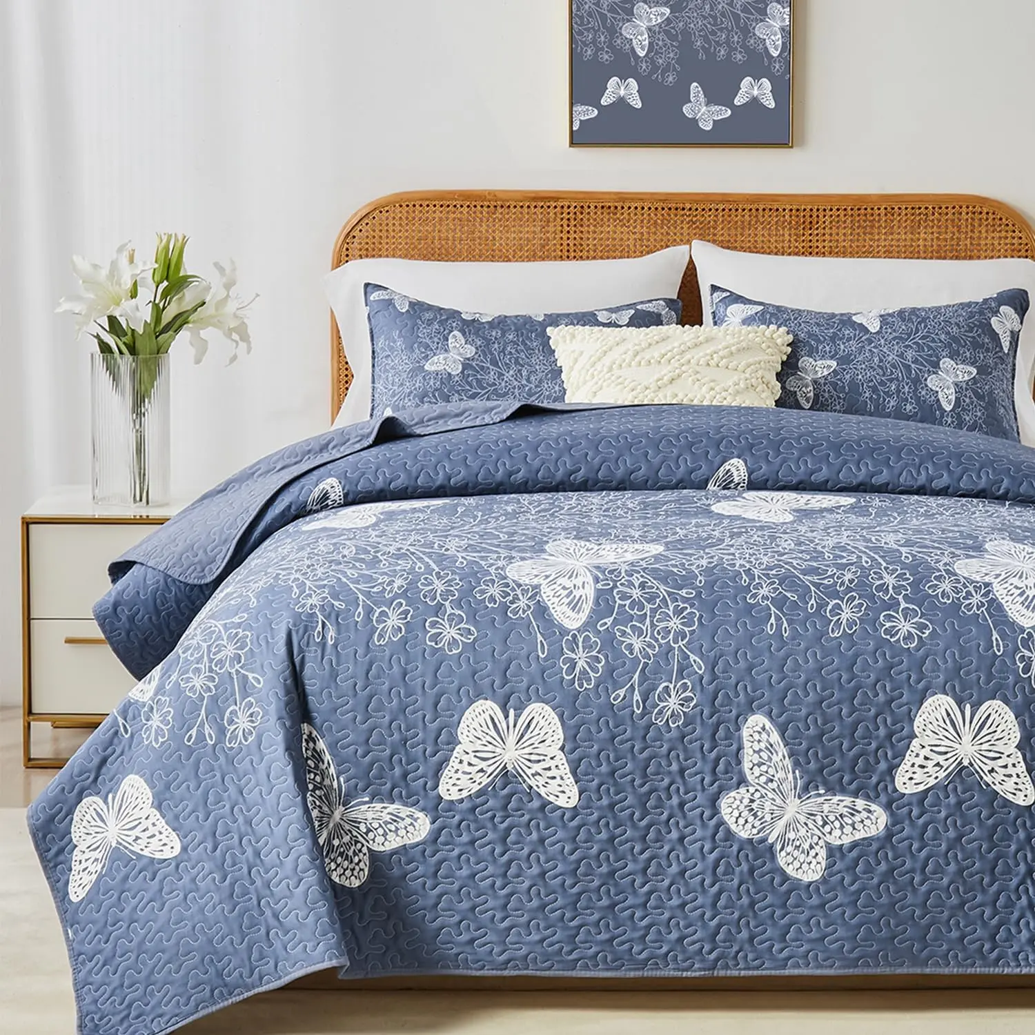 Full  Size Quilt Set,White Butterfly Botanical  Blush Grey Bedding Set,3  Lightweight Soft Summer Bedspread Coverlet with 2 PIillow Sham for All Season(Butterfly,90"x96")