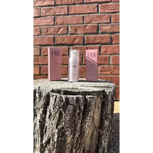 H2 Glow Moisturizing Primer Makeup - 38 Grams, Cream Formula, Enhances Hydration Without Additional Ingredients