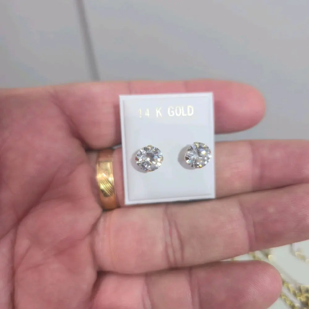 Zirconia Earrings, 8 mm Size
