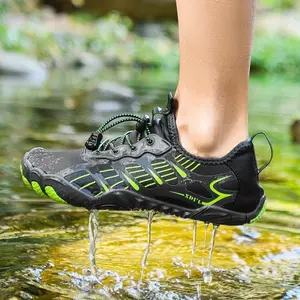 Men's lightweight water shoes with adjustable buckles are designed to breathe and dry quickly, perfect for summer beach walks, swimming in the pool, and outdoor activities.
