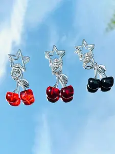 Cute Cherry Bag Charms, Fruit Charm, Bag Decoration, Bag Pendant, Keychain Purse Charms for Handbags, Cherry Keyring Accessories for Women & Girls, Stylish Playful Charm, Perfect Gift Idea