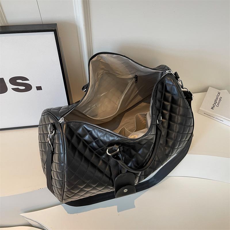 Large-capacity Travel Bag, Practical and Wear-resistant Tote, Suitable for Tourism, Fitness, and Work Trips Waterproof Waxed Canvas Duffle