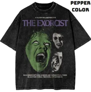 Gildan The Exorcist Shirt Pazuzu Horror Movie Tee Crew Neck Casual Vintage Graphic Tees Unisex Halloween T-Shirt Gifts For Men Women Streetwear Top Menswear Womenswear Pepper Color