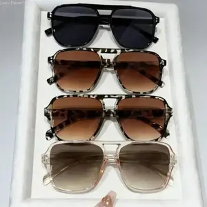 Retro Square Aviator Sunglasses - Women's & Men's Vintage Double Bridge Gradient Lens Shades with Classic Leopard Print & Clear Frames for Daily Outfits & Outdoor Activities