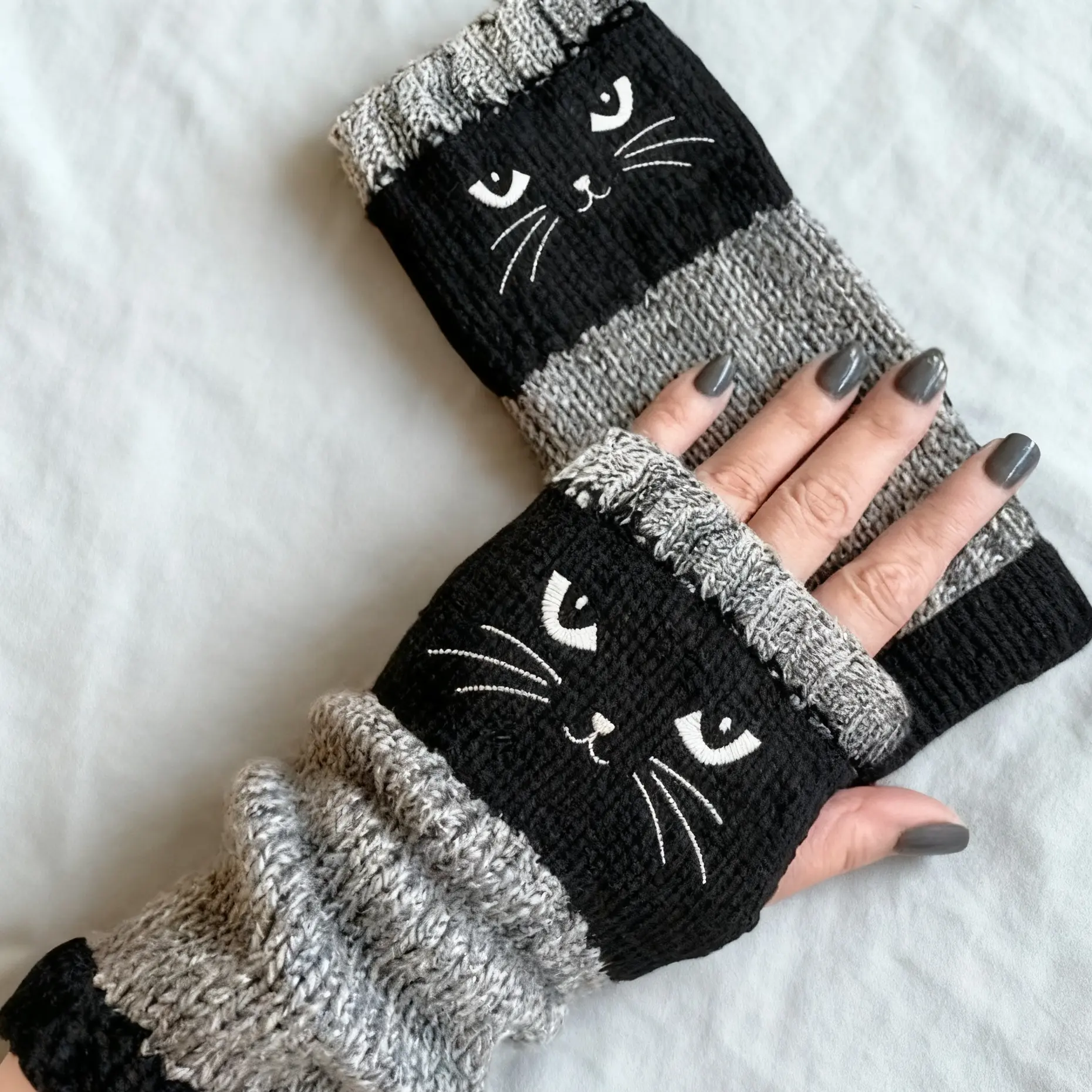 Women’s Fingerless Knitted Gloves, Embroidered Splicing Warm Winter Gloves, Open-Finger Casual Knit Gloves for Everyday Wear