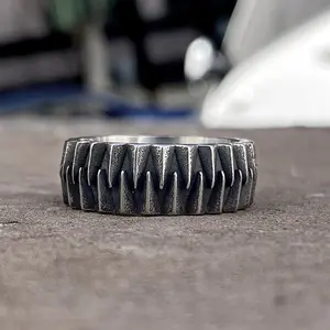 GTHIC Vintage Sharp Teeth Stainless Steel Band Ring for Men Women Statement Jewelry Daily Wear
