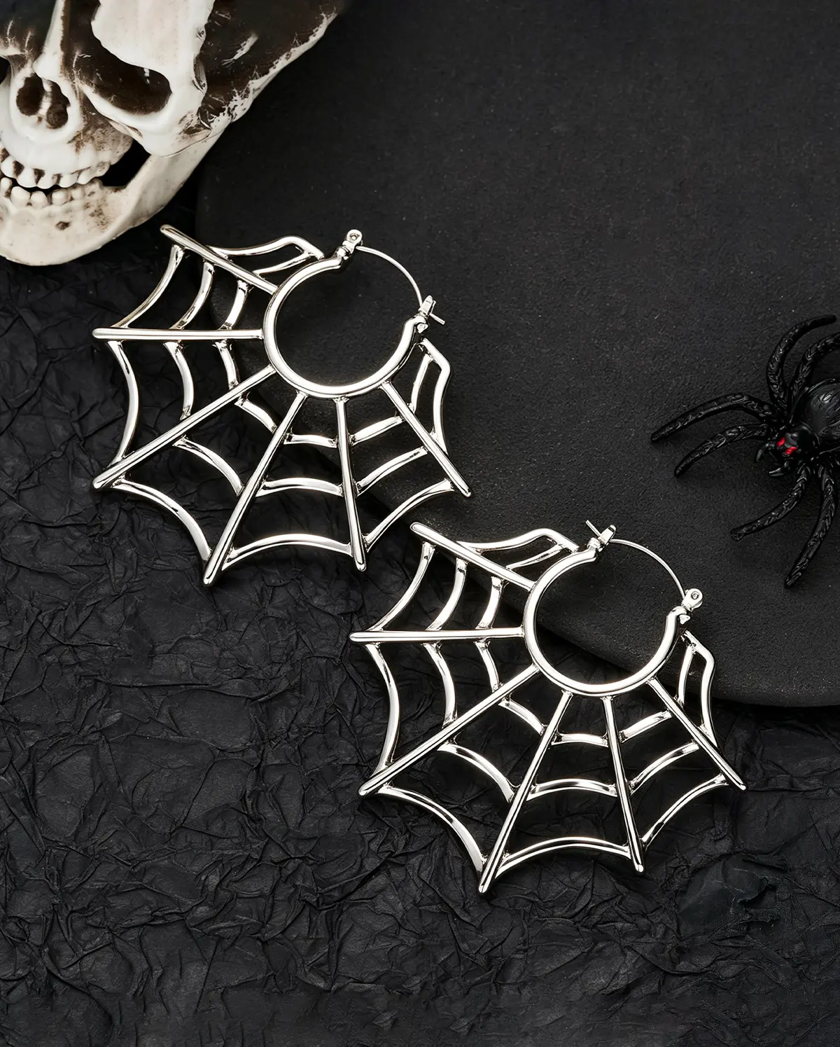 OUFER BODY JEWELRY Unisex Stainless Steel Spider-Shaped Gothic Hoop Earrings - Alt Accessories for Women, Witchy Unique Jewelry for Halloween Costumes